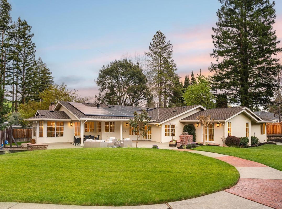  Exquisite Single-Level Home